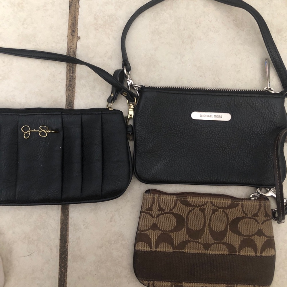 3 wristlet purses